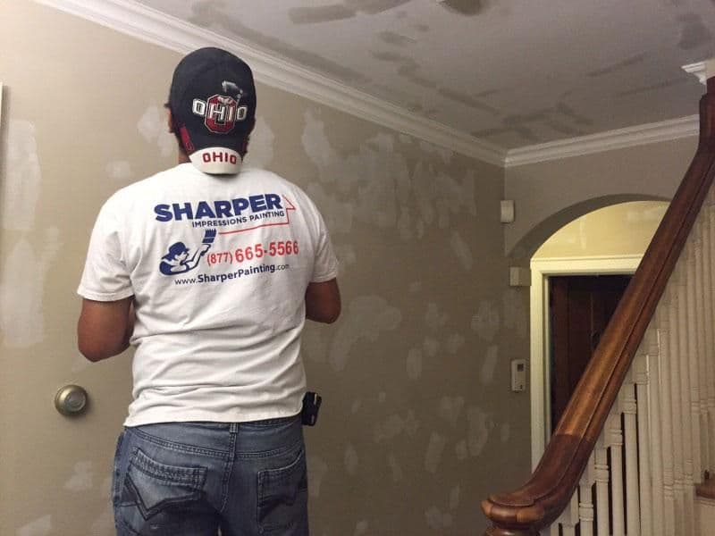 1_hire-a-professional-painter-this-holiday-season.jpg