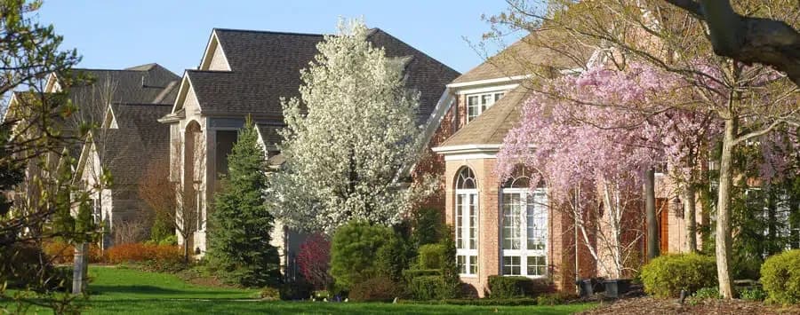 img-preparing-to-refresh-home-exteriors-for-spring_01.jpg.webp