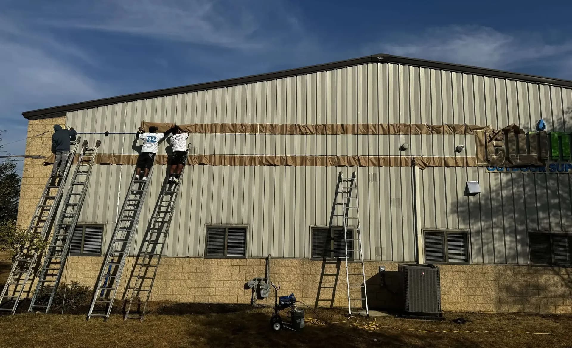 imgi_68_exterior-commercial-cover-1-1-1.jpg (1).webp